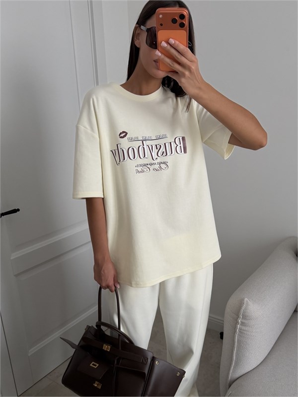 {{photo.Alt || photo.Description || 'Футболка "Душнила"'}}