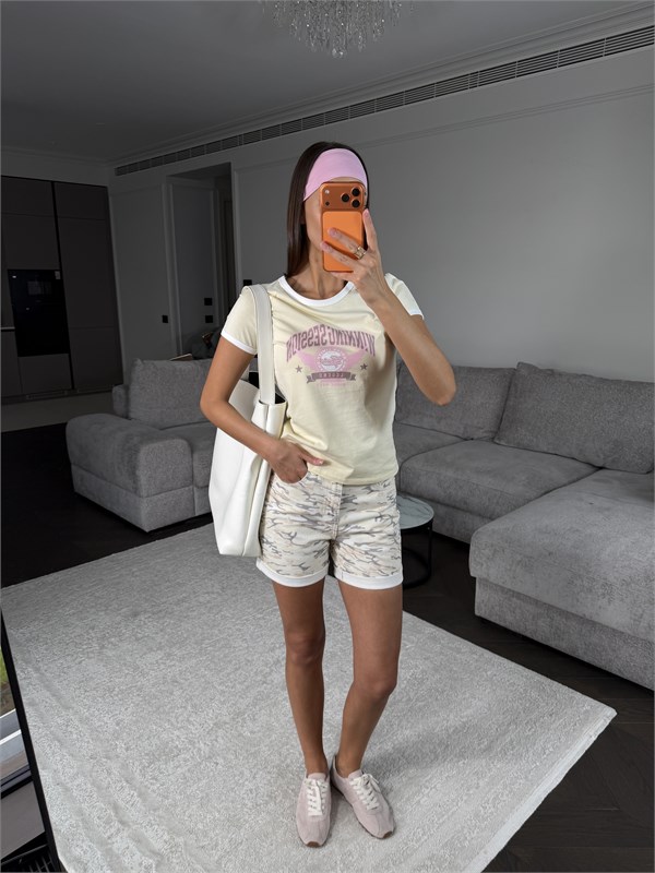 {{photo.Alt || photo.Description || 'Шорты'}}