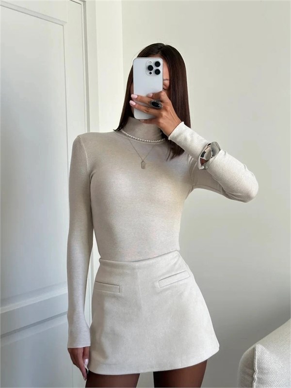 {{photo.Alt || photo.Description || 'Водолазка из ультранежной вискозы'}}