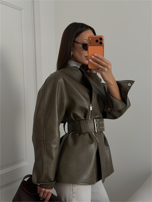 {{photo.Alt || photo.Description || 'Куртка из премиум эко-кожи'}}