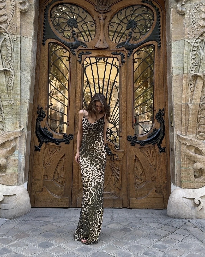 Платье-макси с анималистичным принтом 